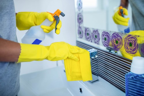 Deep cleaning treatment for a stained mattress in SE4
